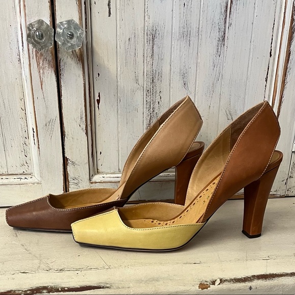 Bettye Muller Woman’s Heel - Picture 2 of 4